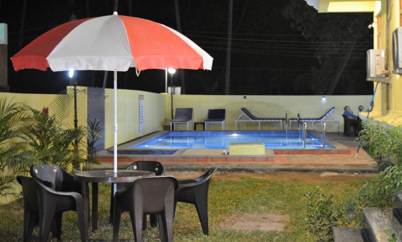 Sonikas Holiday Homes Candolim Bagian luar foto